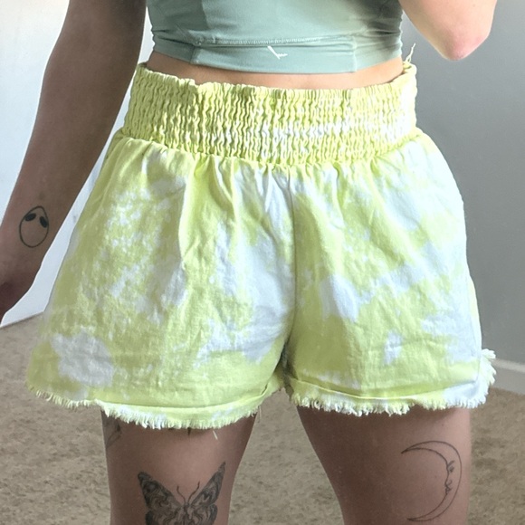 Lime Green Paperbag Shorts Wild Fable Size M - Picture 5 of 5